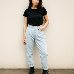 Vtg Bill Blass High Waist Mom Jeans Size 10P 24" Light Wash Pleated Baggy 80s